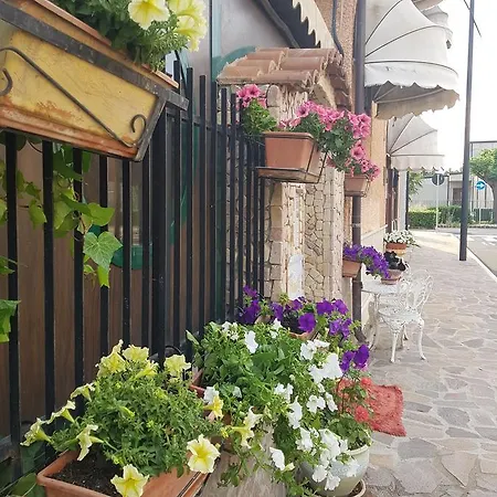 Oda ve Kahvaltı Marilena Rocca Imperiale